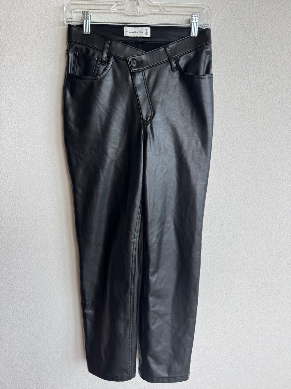 Abercrombie & Fitch Black Vegan Leather Straight Leg Pants Size 26